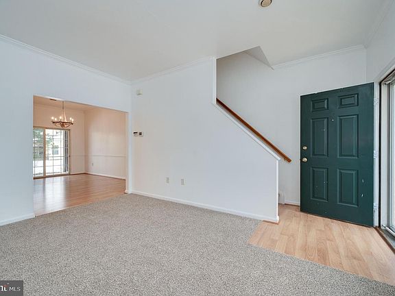 4th image of 10 Chesterwood Cir