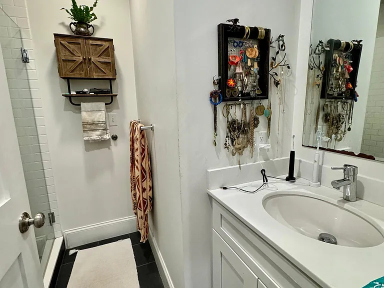 405 S Huntington Ave #2R — Photo 63
