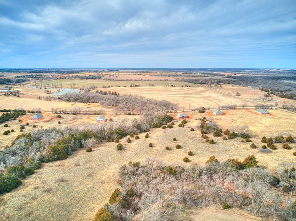 544 Evergreen Way, Guthrie, OK 73044