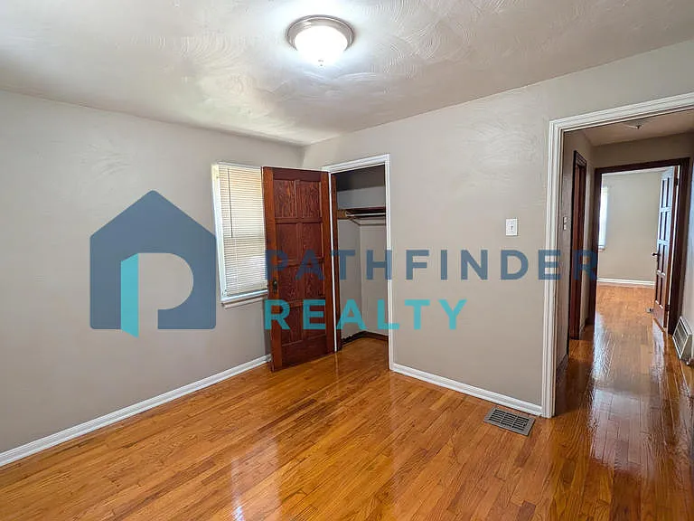 53 W Maplewood Ave — Photo 14