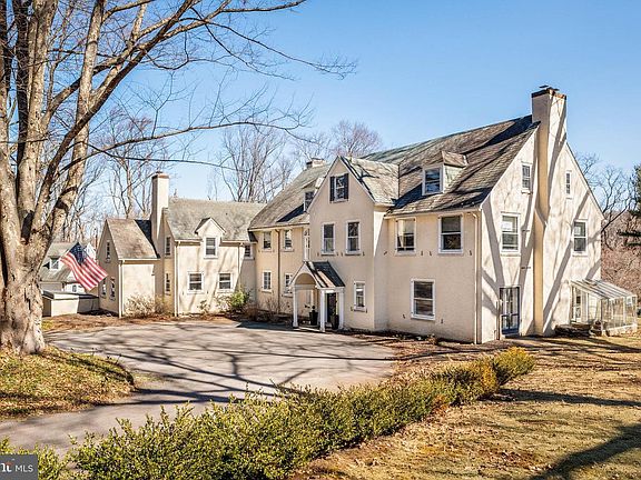 4th image of 846 Maplewood Rd