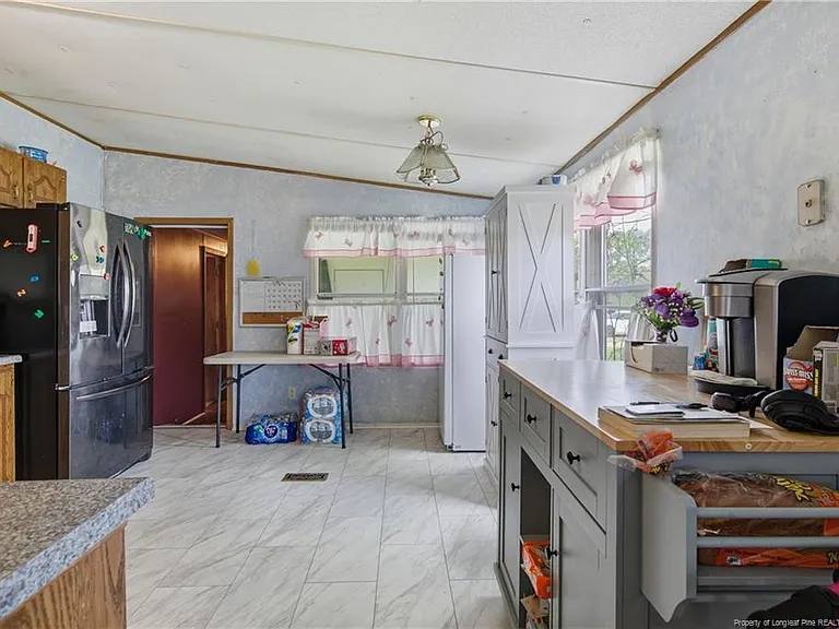 8637 Durant Nixon Rd — Photo 4