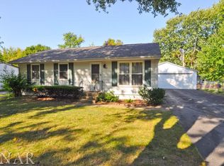 1310 Glenwood Rd, Bloomington, IL