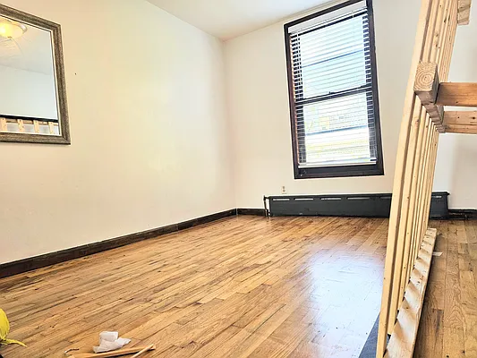 Rented by Virtual Real Estate | media 8