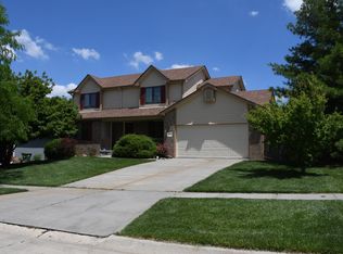6160 Glass Ridge Dr, Lincoln, NE 68526