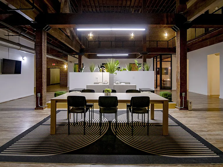 East End Lofts — Photo 11