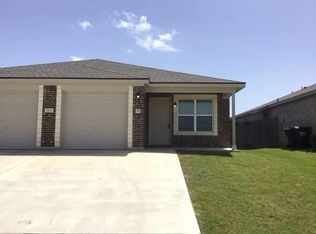 205 Dolphin Dr #B, Temple, TX 76501