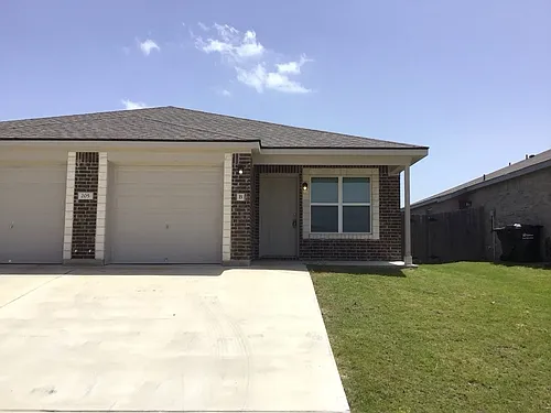 205 Dolphin Dr #B Photo 1