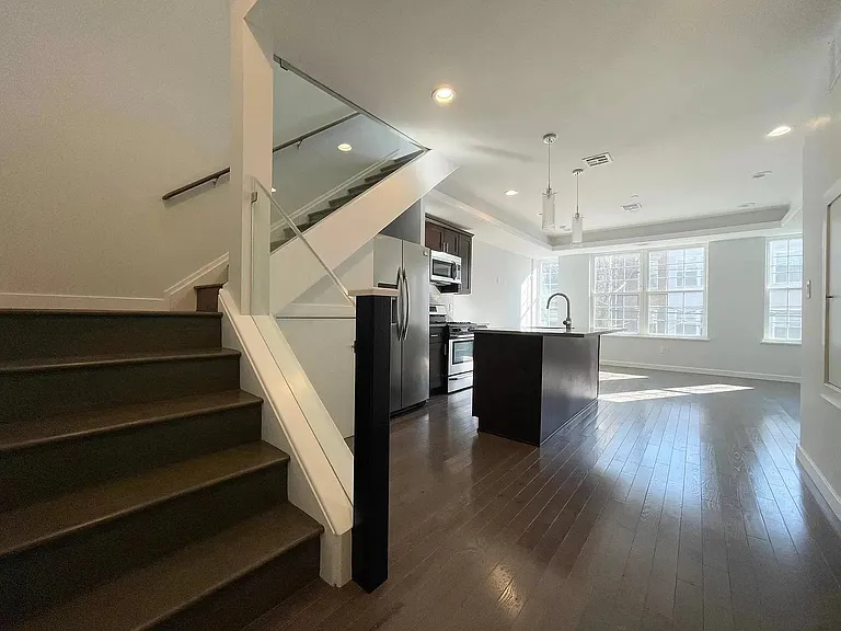 1334 N 7th St #2R — Photo 31