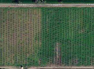 21600 Cedar Ave, Laton, CA