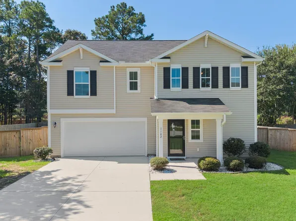 1102 Farmhouse Lane, Jacksonville, NC 28546