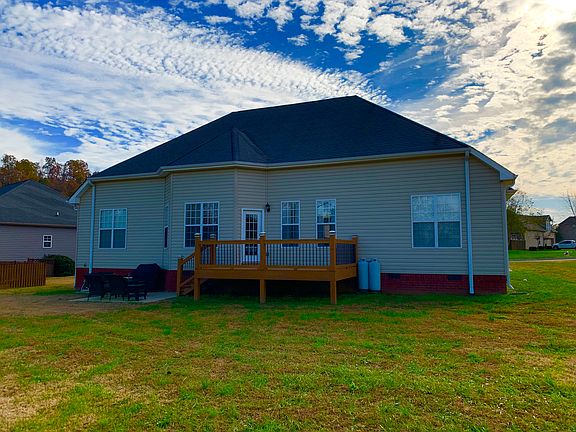 3rd image of 145 Creek Side Ln NW