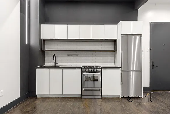 Rented by Rennit Inc. | media 4