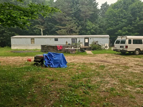 775 Betsie River Rd, Interlochen, MI 49643