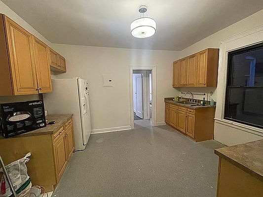 1st image of 37-18 Astoria Blvd S #1