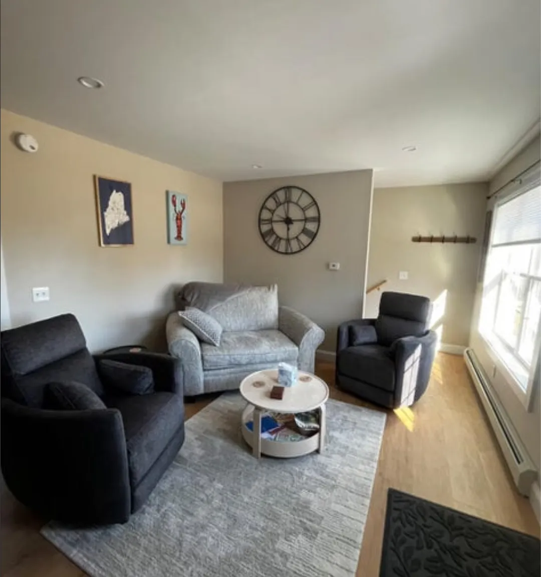 1 bed, 950 sqft, $2,500 — Photo 2