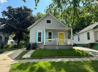 807 N Oak St, Bloomington, IL 61701