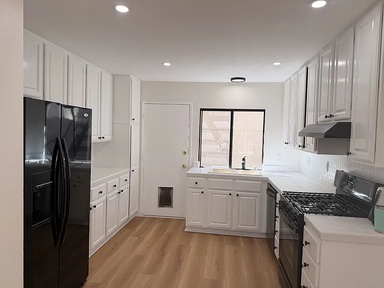 10359 Caminito Covewood — Photo 3