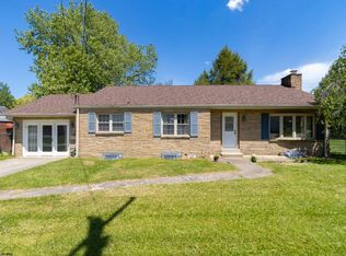 928 East Ave, Shinnston, WV 26431