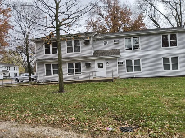 Kehias Park Square Apartments, 500-508 N State St, Pana, IL 62557