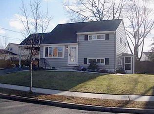 6 Shetland Rd, East Brunswick, NJ 08816