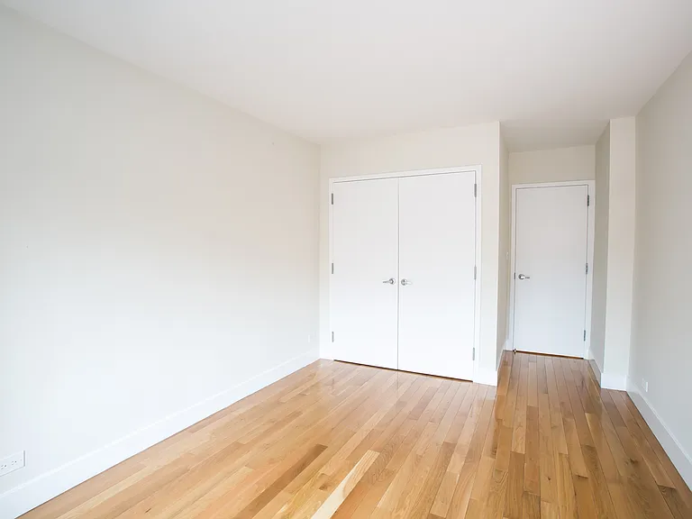 360 E 65th St #7E — Photo 7