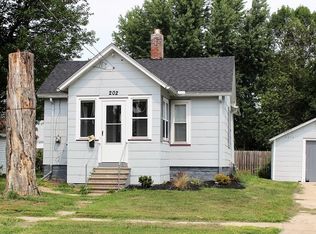 202 E South St, Morrison, IL 61270