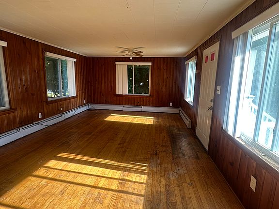 3rd image of 698 Bullville Rd #2