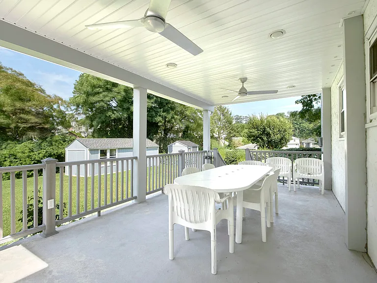 28 Beechwood Ave — Photo 14