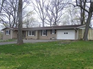 1023 Cardinal Dr, Effingham, IL 62401
