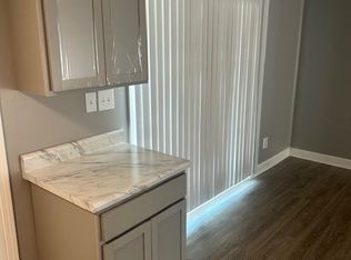 6909 Yuma Way, Louisville, KY 40258