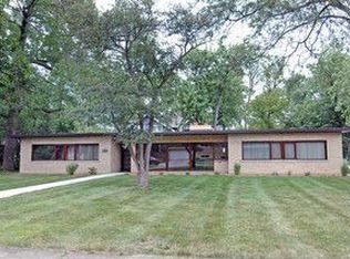 2202 Cedar Rd, Homewood, IL 60430