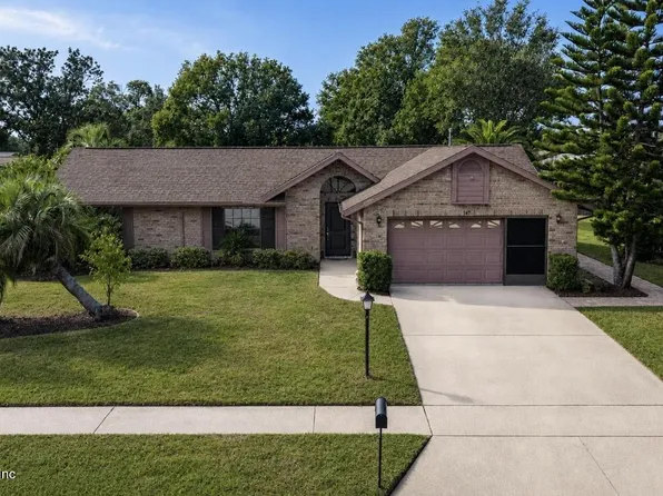 147 VILLAGE Lane, Daytona Beach, FL 32119