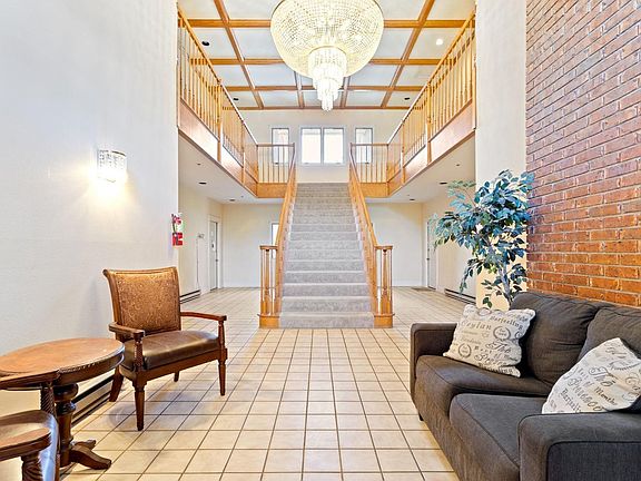 3rd image of 4501 Regency Dr #H