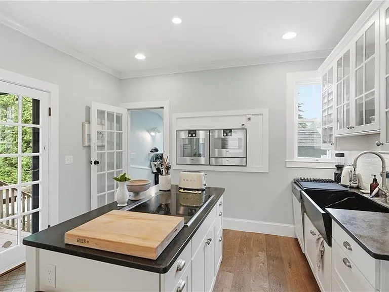 52 Berkeley Ave — Photo 14