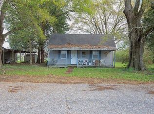 306 NE 1st St, Summerdale, AL 36580