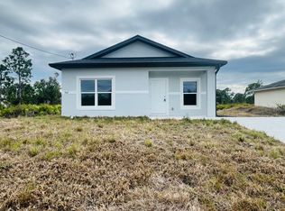 962 Commodore St, Lehigh Acres, FL 33974