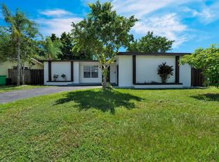 8360 NW 25th Ct, Fort Lauderdale, FL 33322