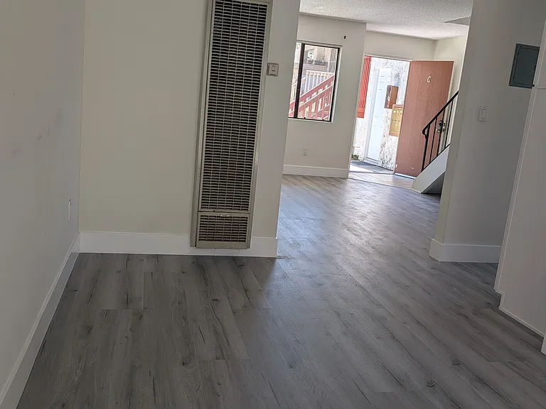 5166 Dunbar Dr #C — Photo 5
