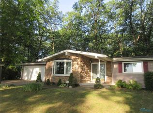 6752 Midway Ln, Whitehouse, OH 43571