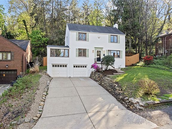2nd image of 638 Cascade Rd
