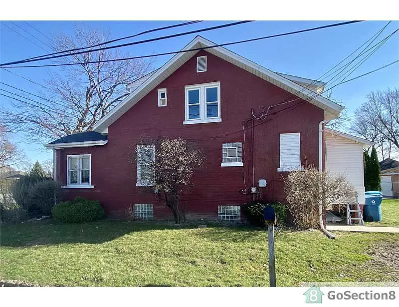 15202 State St photo 1