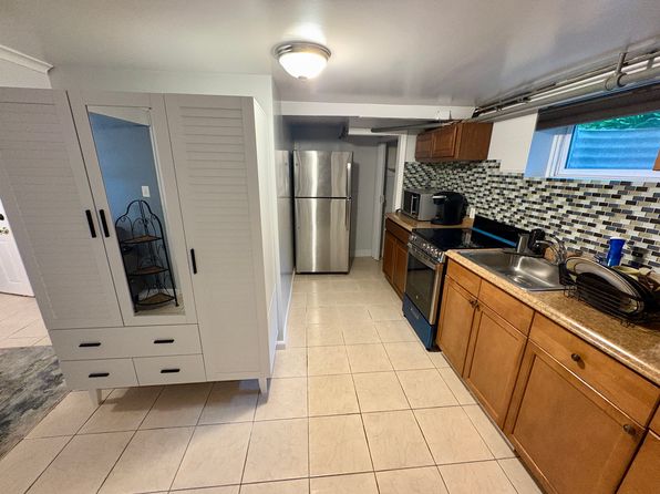 30 Minerva Dr #1