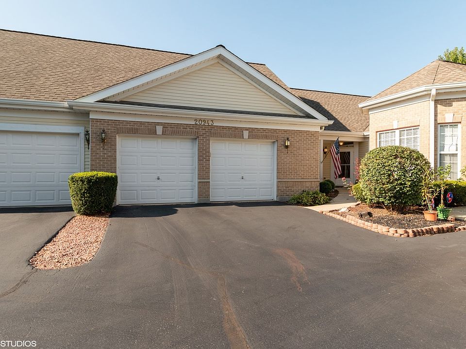 1st image of 20943 W Snowberry Ln