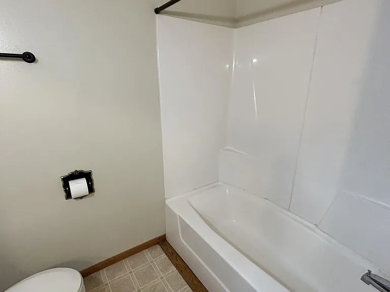 1209 Augusta Ave #1209 — Photo 4
