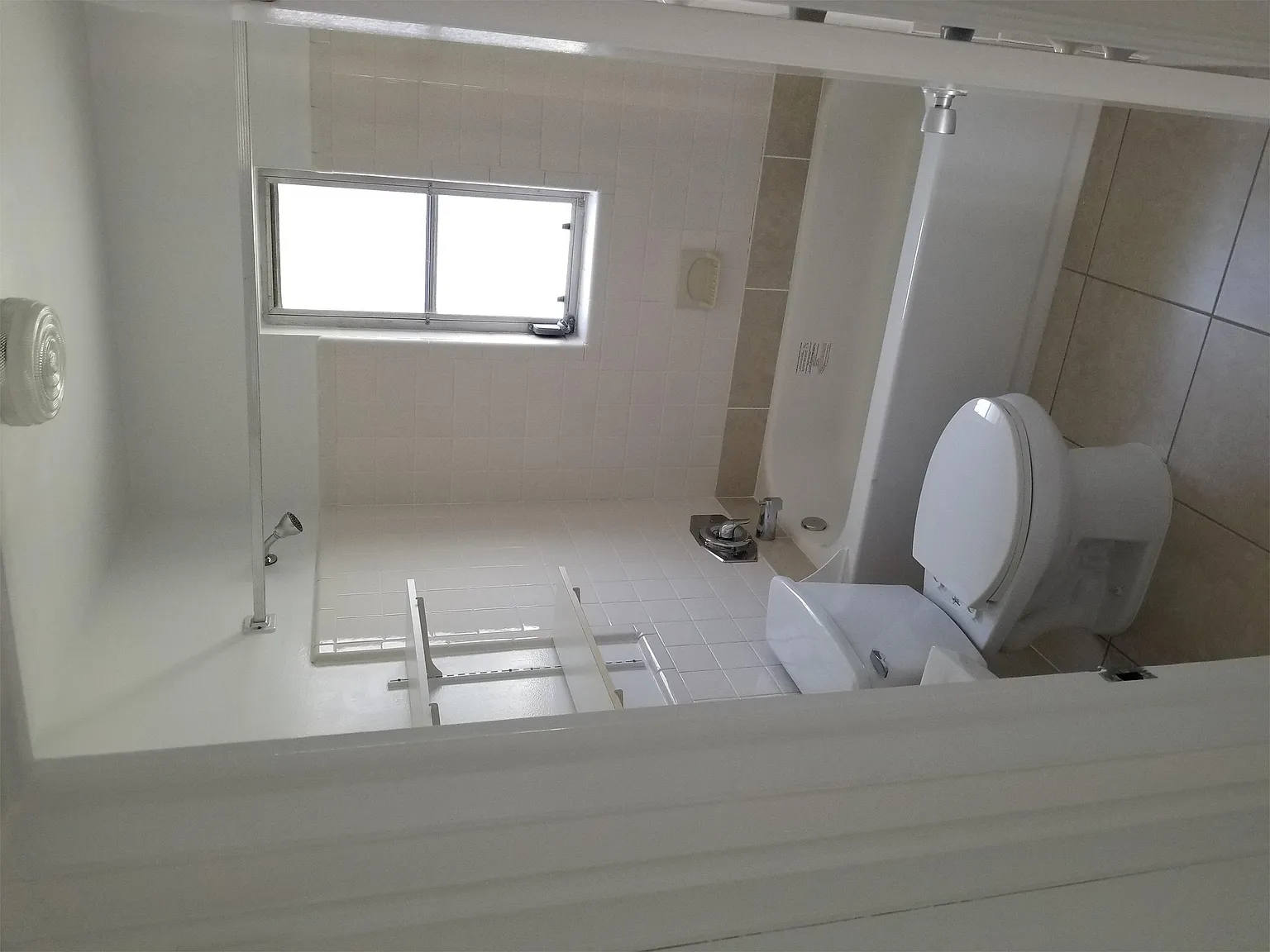 1303 SE 46th Lane * 3 - 1 — Photo 3