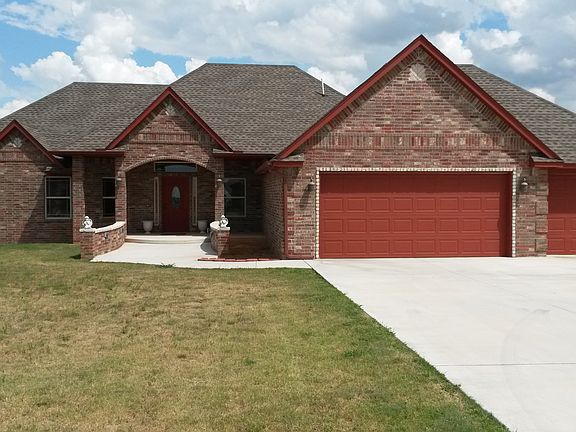 Pretty curb appeal