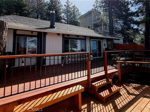 30445 Live Oak Dr, Running Springs, CA 92382
