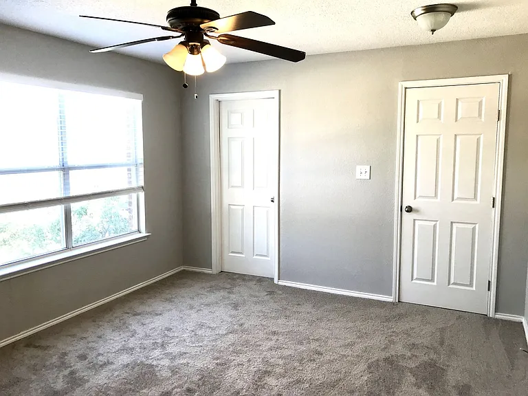 4956 Thorn Hollow Dr — Photo 16