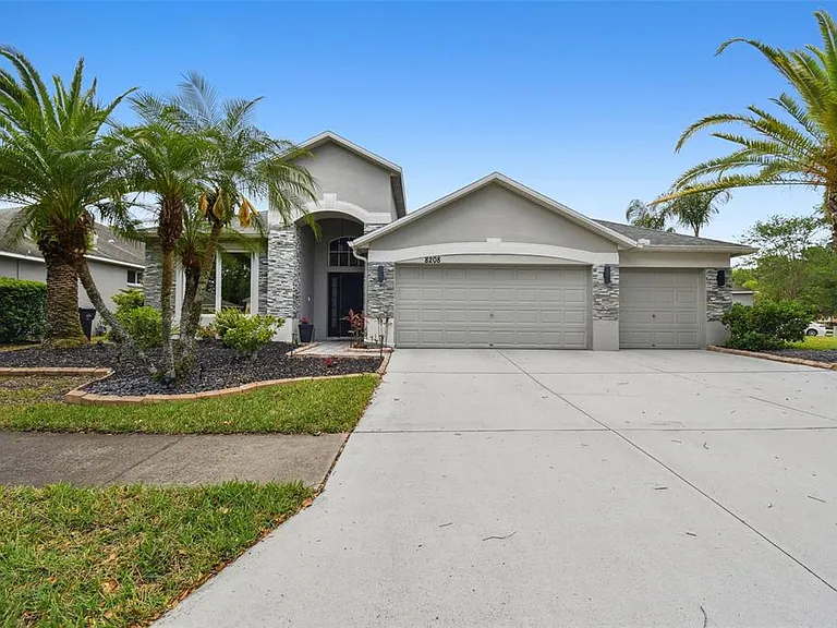 8208 Pinewood Run Ct — Photo 3